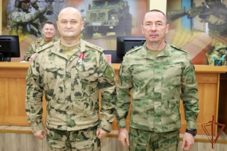 Командующий Северо-Кавказским округом Росгвардии провел рабочее совещание в ОГВ(с)