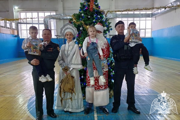 В Карачаево-Черкесии дан старт ведомственной акции «Дед Мороз специального назначения»