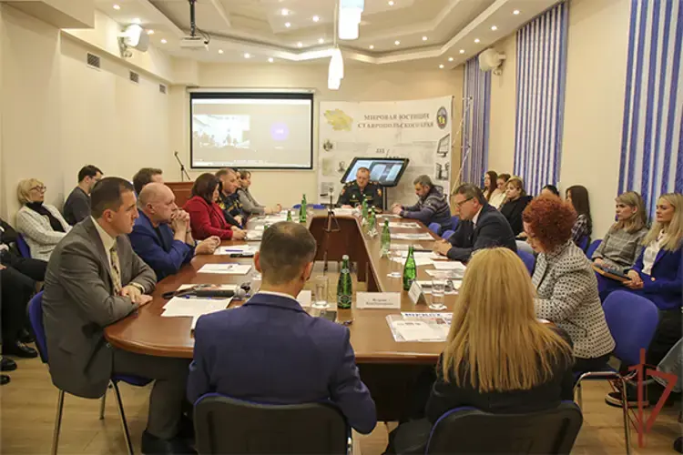 Мероприятия ко Дню Конституции Российской Федерации прошли в Северо-Кавказском округе Росгвардии