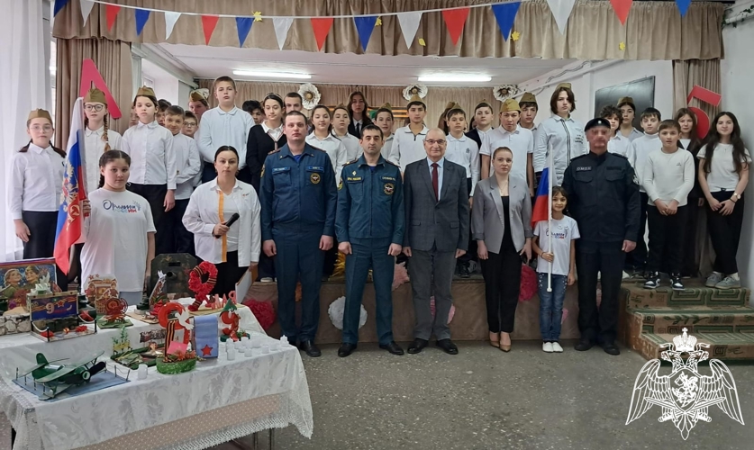 В Карачаево-Черкесии росгвардеец стал почетным гостем на открытии месяца патриотической, спортивной и оборонно - массовой работы
