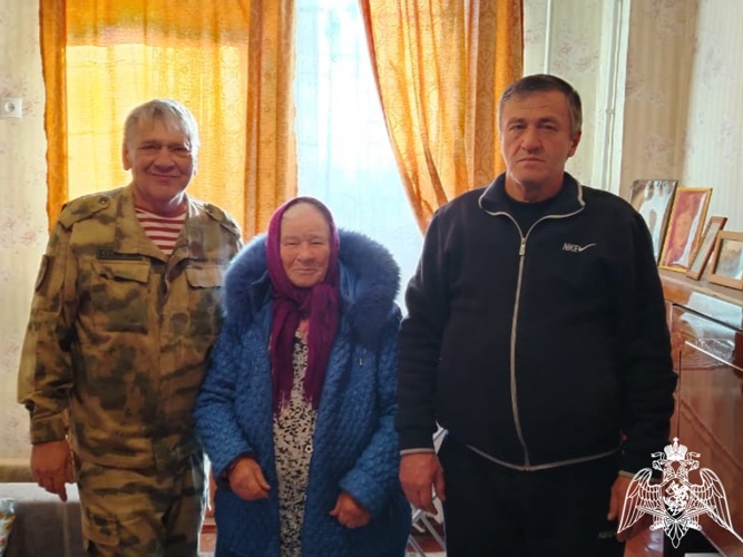 Адресную помощь жительницам Карачаево-Черкесии оказали ветераны Росгвардии
