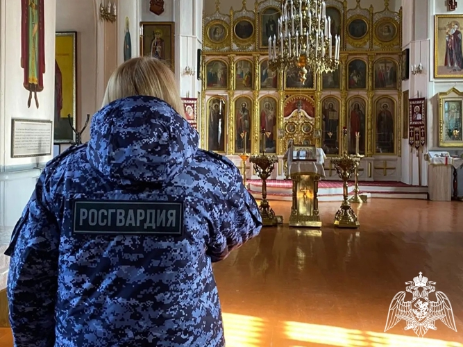 В Карачаево-Черкесии росгвардейцы приняли участие в богослужении