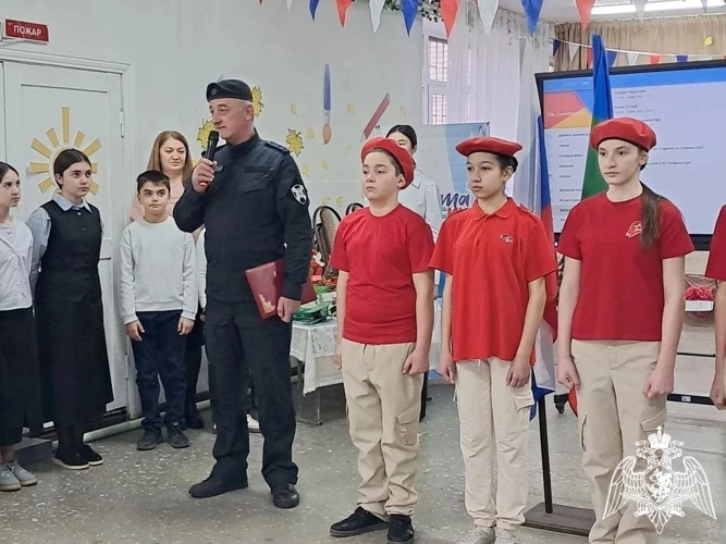 В Черкесске офицер Росгвардии принял участие в памятном мероприятии ко Дню памяти воинов-интернационалистов