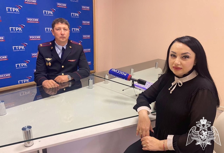 В Карачаево-Черкесии офицер Росгвардии стал гостем регионального телеканала 