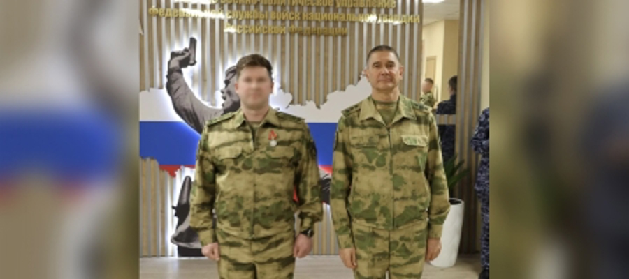 Генерал-полковник Юрий Аверин вручил награды отличившимся офицерам Росгвардии
