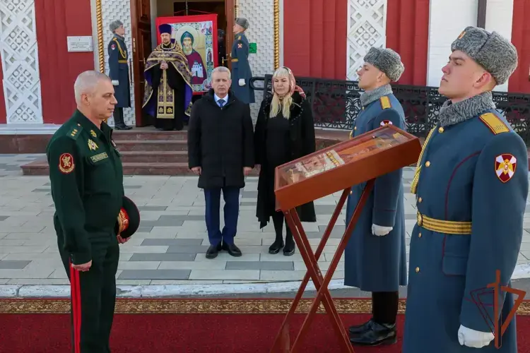 В Главный храм Росгвардии передали икону Святого Даниила Московского 