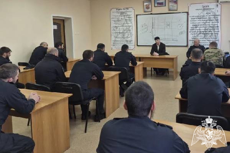 Круглый стол с представителями Росгвардии и духовенства прошел в Карачаево-Черкесии