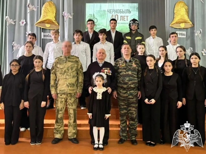В Карачаево-Черкесии росгвардейцы встретились со школьниками  региона
