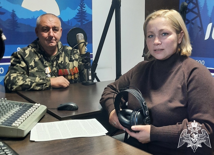  В Карачаево-Черкесии состоялся радиоэфир с ветераном Росгвардии 