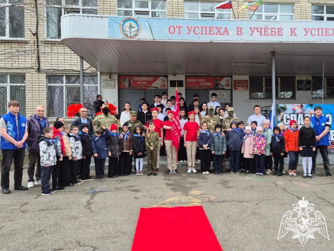   Сотрудники ОМОН «Мустанг» стали почетными гостями патриотического мероприятия