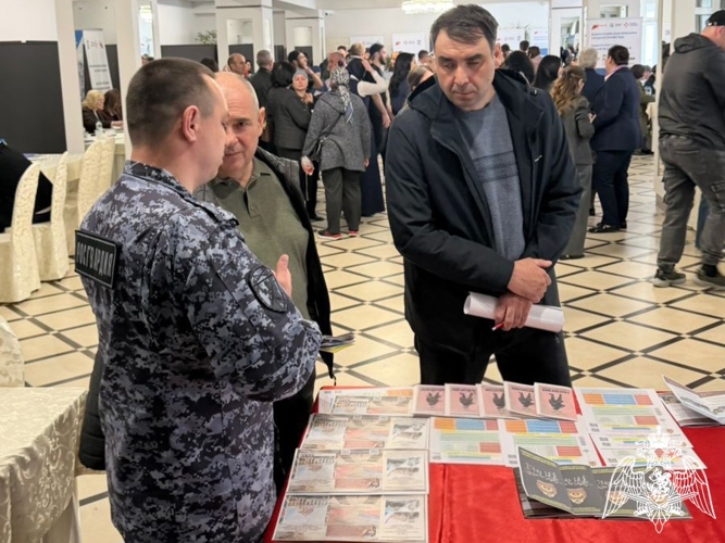 Росгвардейцы приняли участие во Всероссийской ярмарке трудоустройства в Карачаево-Черкесии
