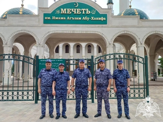 Росгвардейцы обеспечили правопорядок в мусульманский праздник Курбан-Байрам в Карачаево-Черкесии