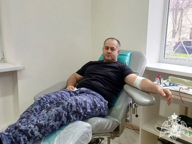 Росгвардейцы присоединились к донорской акции «От сердца к сердцу» в Карачаево-Черкесии