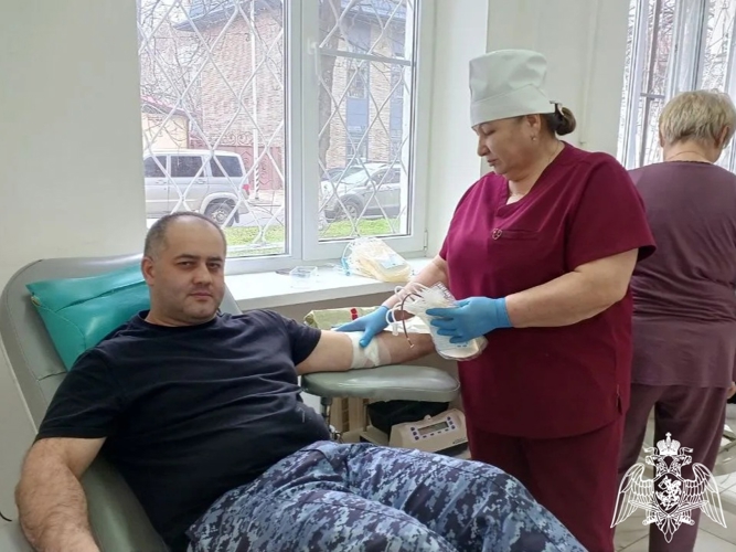 Росгвардейцы присоединились к донорской акции «От сердца к сердцу» в Карачаево-Черкесии