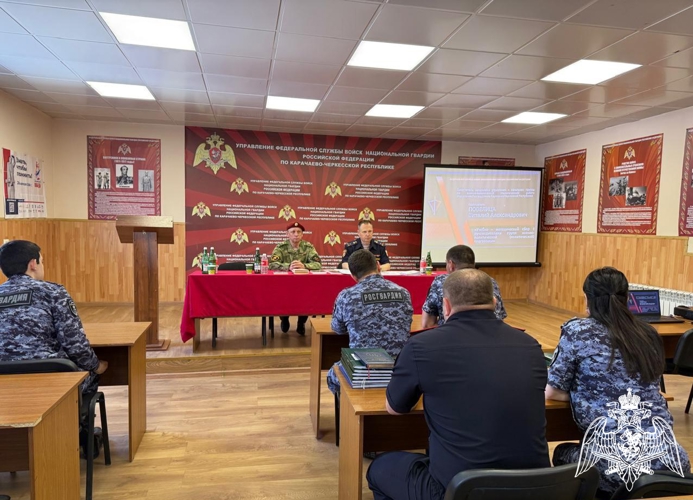 В Черкесске прошел сбор с руководителями групп военно-политической  подготовки