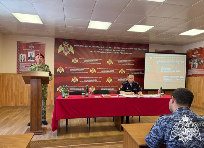 В Черкесске прошел сбор с руководителями групп военно-политической  подготовки