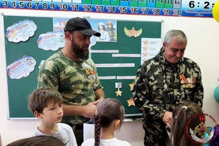 Росгвардейцы провели встречу с детьми в рамках акции «Каникулы с Росгвардией»