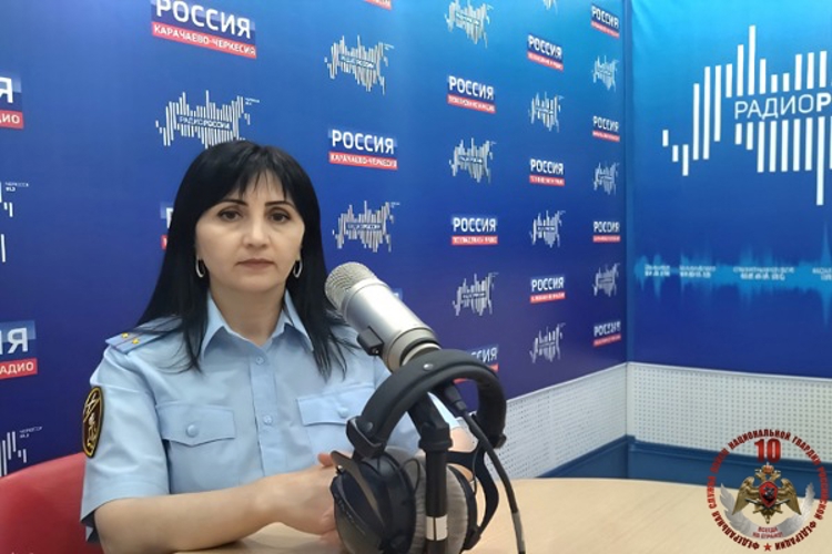  Офицер Росгвардии выступила в прямом эфире регионального радио