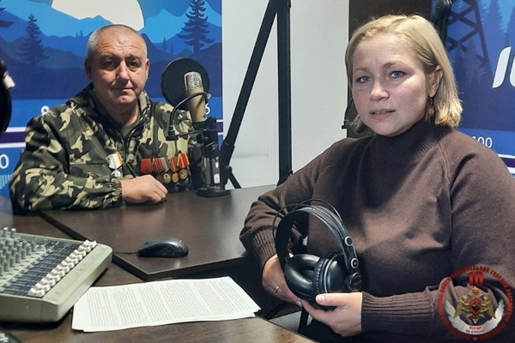  В Карачаево-Черкесии состоялся радиоэфир с ветераном Росгвардии 