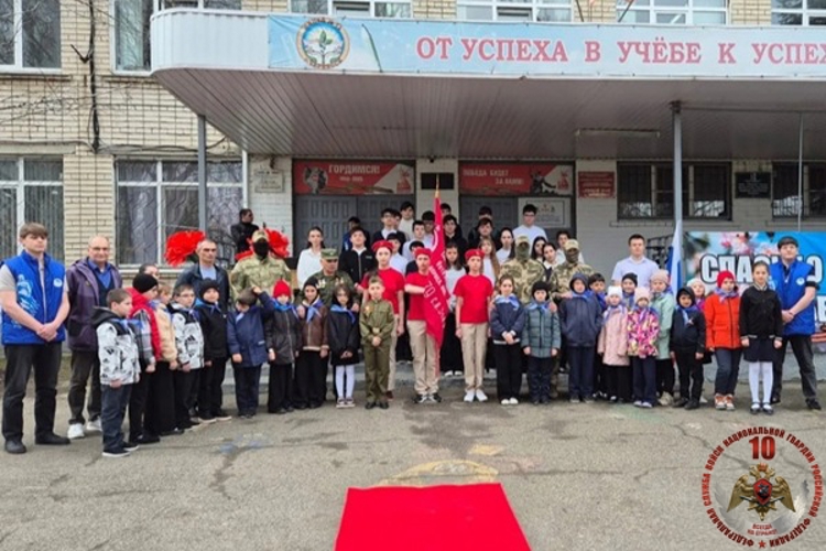  Сотрудники ОМОН «Мустанг» стали почетными гостями патриотического мероприятия