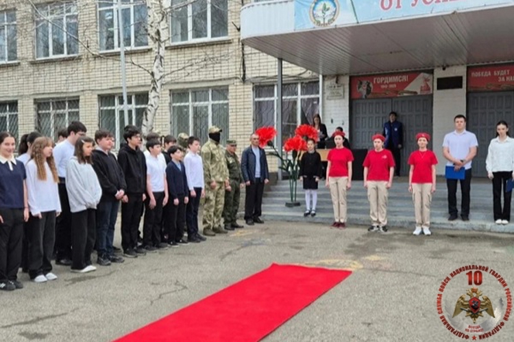   Сотрудники ОМОН «Мустанг» стали почетными гостями патриотического мероприятия