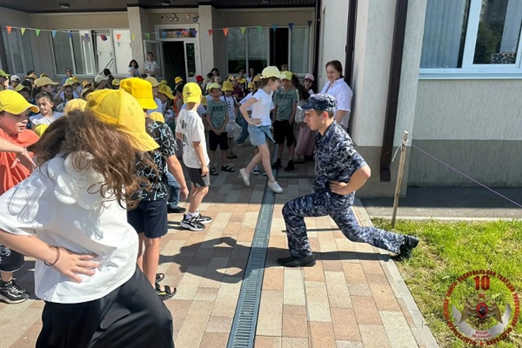Ежегодная ведомственная акция «Каникулы с Росгвардией» продолжается в Карачаево-Черкесии 