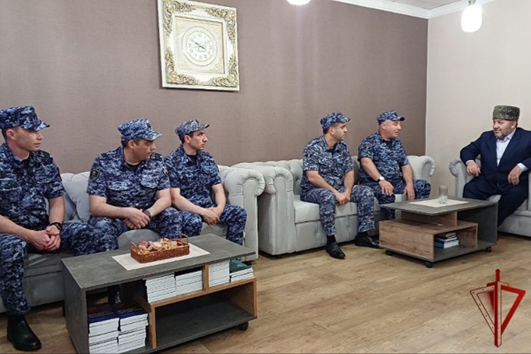 Круглый стол с представителями Росгвардии и духовенства прошел в Карачаево-Черкесии