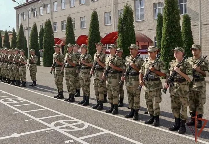 Новобранцы Росгвардии торжественно приняли присягу в Пятигорске