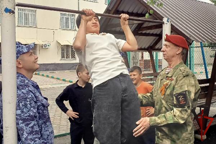 Спортивное мероприятие для воспитанников социального учреждения в Карачаево-Черкесии провели росгвардейцы