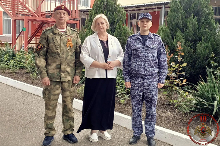  Росгвардейцы Карачаево-Черкесии посетили социальное учреждение региона