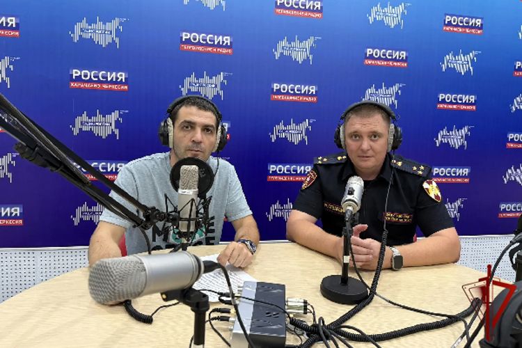 В Черкесске офицер Росгвардии выступил в прямом эфире региональной радиостанции  