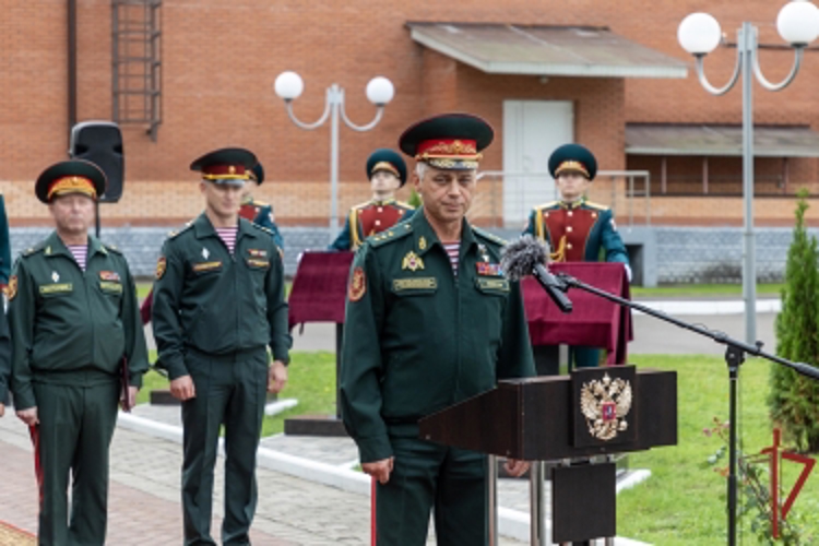 Начальник Главного штаба Росгвардии Герой России генерал-полковник Сергей Бойко принял участие в открытии гранитных стел воинам-инженерам в ЦИТО Росгвардии