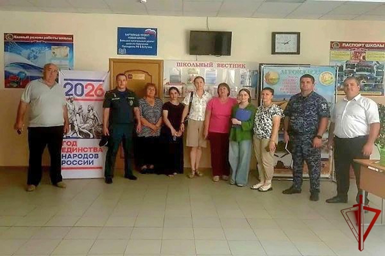 Росгвардейцы обеспечивают безопасность избирательных участков в Карачаево-Черкесии 