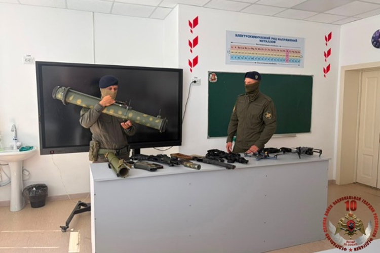 Сотрудники СОБР Росгвардии провели «Уроки о главном» для школьников аула Псыж