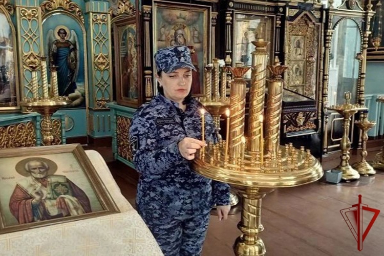 Росгвардейцы Карачаево-Черкесии приняли участие в праздничном богослужении в честь Рождества Пресвятой Богородицы