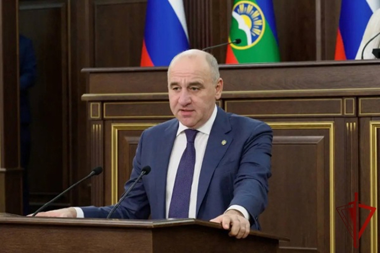 Начальник Управления Росгвардии по Карачаево-Черкесской Республике принял участие в торжественном заседании Народного Собрания региона