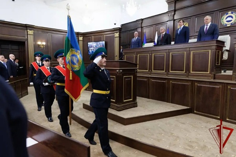 Начальник Управления Росгвардии по Карачаево-Черкесской Республике принял участие в торжественном заседании Народного Собрания региона