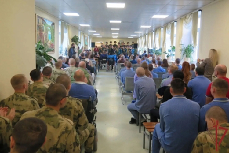Ансамбль выступил с концертом в Главном военном клиническом госпитале Росгвардии
