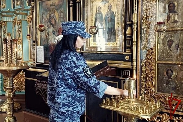 Росгвардейцы Карачаево-Черкесии приняли участие в праздничном богослужении в честь Покрова Пресвятой Богородицы