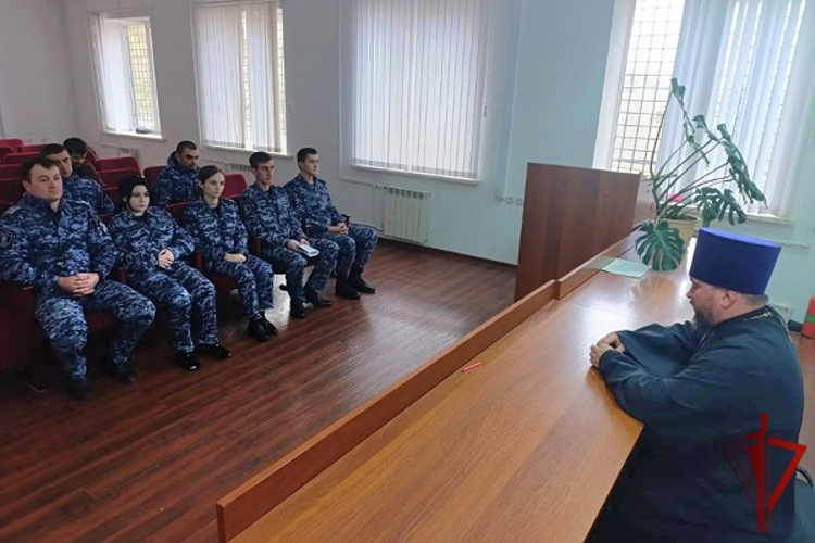  В Карачаево-Черкесии состоялся круглый стол по вопросам взаимодействия Росгвардии и духовенства 