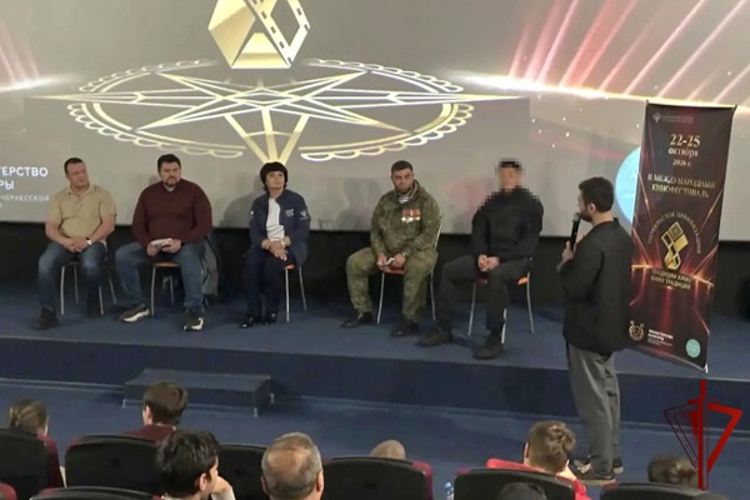 Сотрудник СОБР «Клинок» Росгвардии стал почетным гостем II Международного кинофестиваля «Перекрёсток цивилизаций» в Карачаево-Черкесии